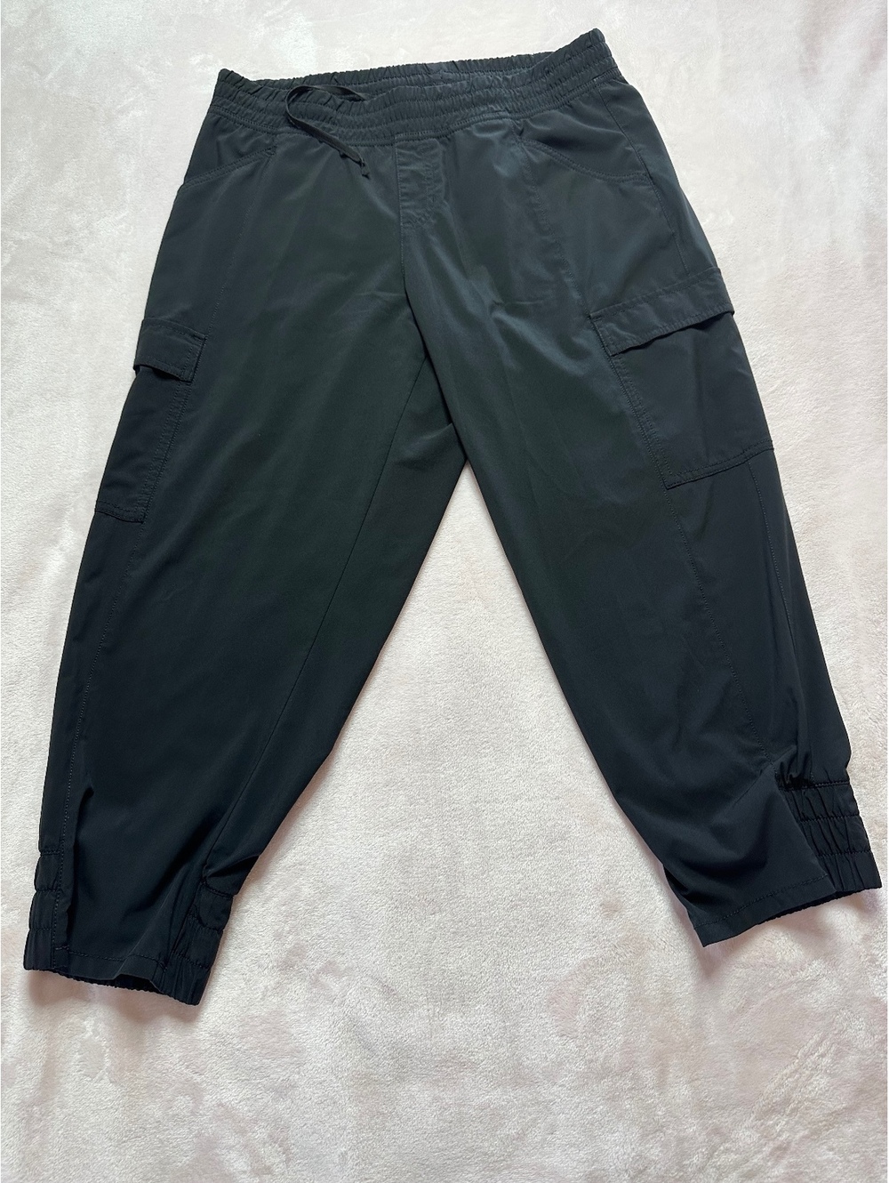The North Face Women’s Technical Outdoor Crop Pants – Black – Size 10